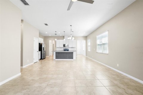 House in Kissimmee, Florida 2 bedrooms, 144.65 sq.m. № 1575323 - photo 14