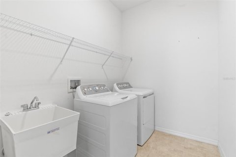 House in Kissimmee, Florida 2 bedrooms, 144.65 sq.m. № 1575323 - photo 22