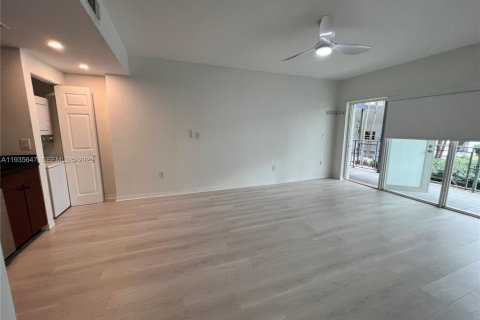 Apartamento en alquiler en Miami Beach, Florida, 1 dormitorio, 74.32 m2 № 1993778 - foto 11