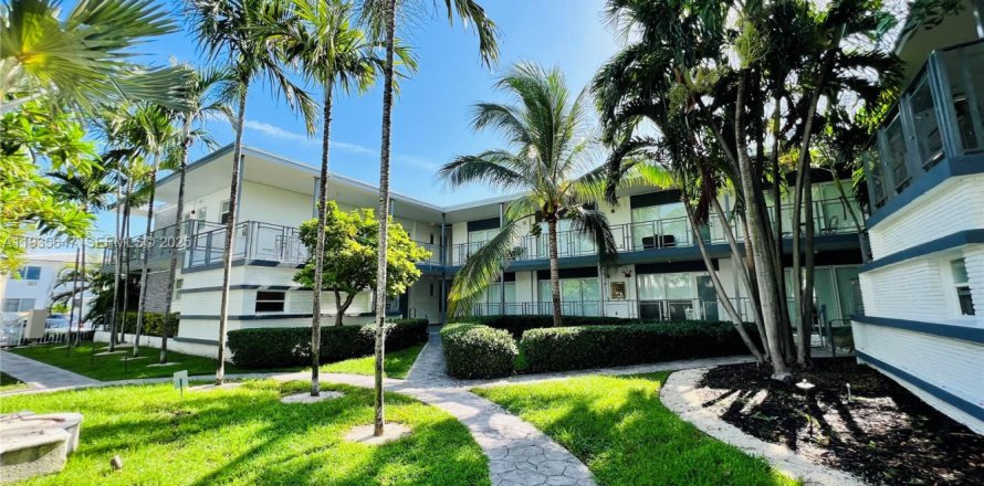 Apartamento en Miami Beach, Florida 1 dormitorio, 74.32 m2 № 1993778