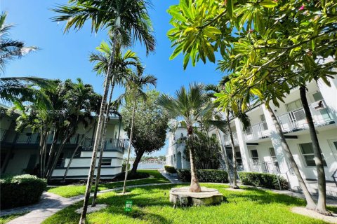 Apartamento en alquiler en Miami Beach, Florida, 1 dormitorio, 74.32 m2 № 1993778 - foto 23