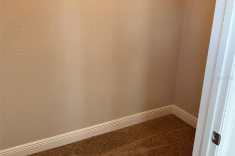 Снять в аренду квартиру в Таварес, Флорида 3 комнаты, 92.9м2, № 2097517 - фото 7