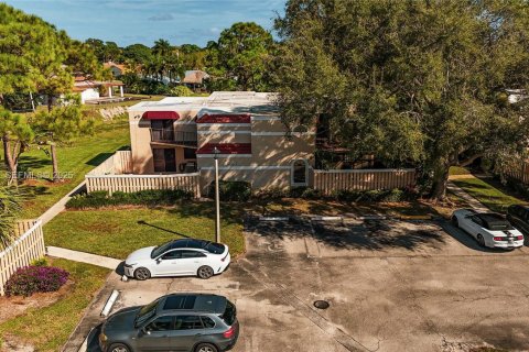 Townhouse in Delray Beach, Florida 3 bedrooms, 123.19 sq.m. № 2035590 - photo 11