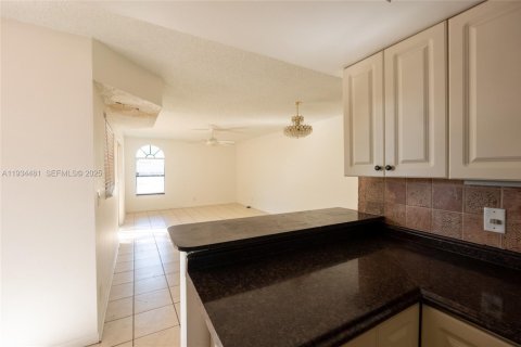 Townhouse in Delray Beach, Florida 3 bedrooms, 123.19 sq.m. № 2035590 - photo 18