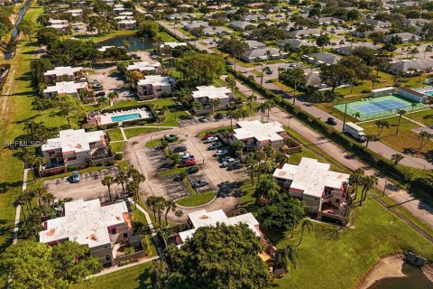 Townhouse in Delray Beach, Florida 3 bedrooms, 123.19 sq.m. № 2035590 - photo 6