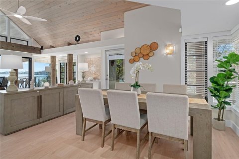 Купить виллу или дом в Сент-Пит-Бич, Флорида 13 комнат, 202.71м2, № 2096670 - фото 17