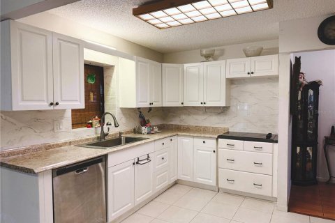 House in Ocala, Florida 2 bedrooms, 145.95 sq.m. № 1513124 - photo 4