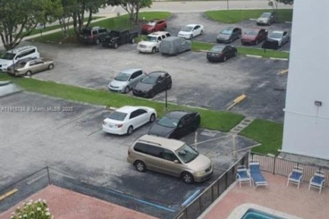 Купить кондоминиум в Санни-Айлс-Бич, Флорида 2 спальни, 87.05м2, № 1971696 - фото 3