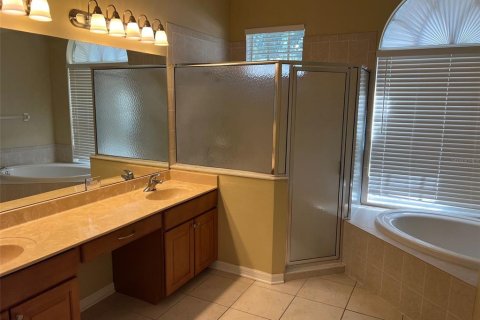 House in Wesley Chapel, Florida 5 bedrooms, 287.81 sq.m. № 1909075 - photo 18