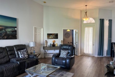 House in Wesley Chapel, Florida 5 bedrooms, 287.81 sq.m. № 1909075 - photo 4