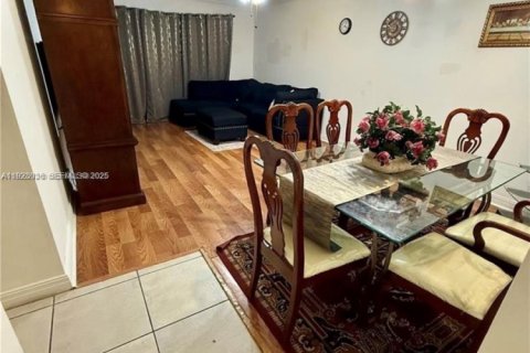 Copropriété à vendre à Margate, Floride: 2 chambres, 89 m2 № 1988185 - photo 12