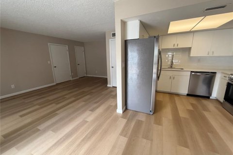Apartamento en alquiler en Ocala, Florida, 2 dormitorios, 87.05 m2 № 1831864 - foto 2