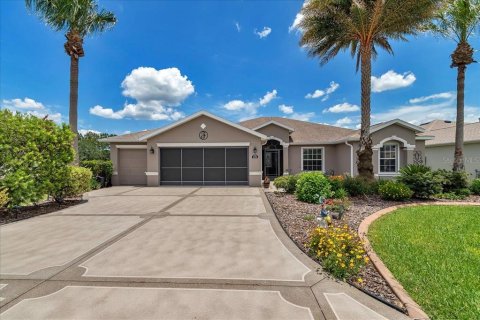 House in Ocala, Florida 3 bedrooms, 212.1 sq.m. № 1804646 - photo 1