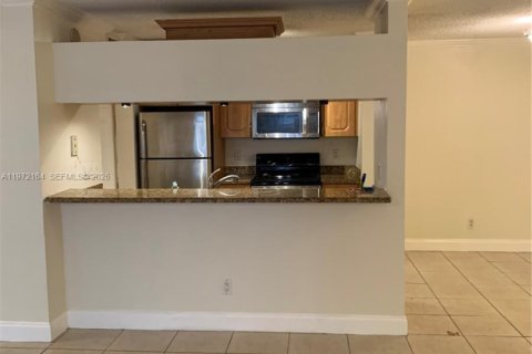 Condominio en venta en Miami, Florida, 2 dormitorios, 99.87 m2 № 2078931 - foto 15
