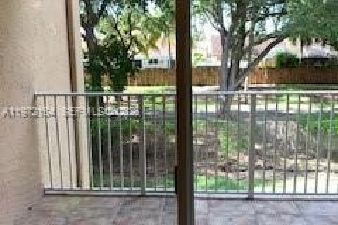 Condominio en venta en Miami, Florida, 2 dormitorios, 99.87 m2 № 2078931 - foto 10
