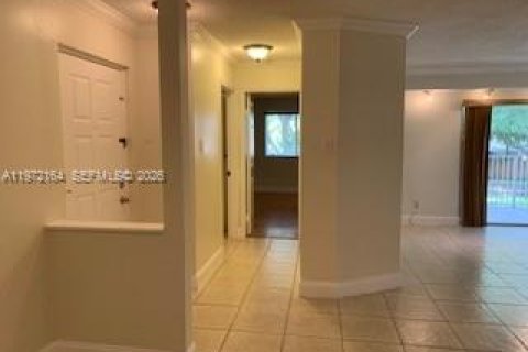 Condominio en venta en Miami, Florida, 2 dormitorios, 99.87 m2 № 2078931 - foto 5