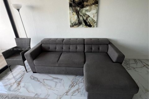 Condominio en alquiler en Hollywood, Florida, 1 dormitorio, 73.39 m2 № 2029084 - foto 2