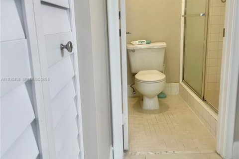 Condominio en venta en Pembroke Pines, Florida, 2 dormitorios, 102.19 m2 № 1993769 - foto 16