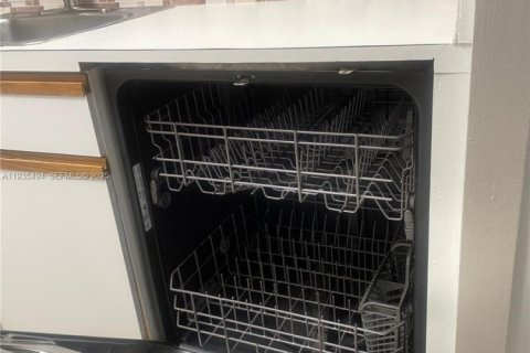 Condominio en venta en Pembroke Pines, Florida, 2 dormitorios, 102.19 m2 № 1993769 - foto 8