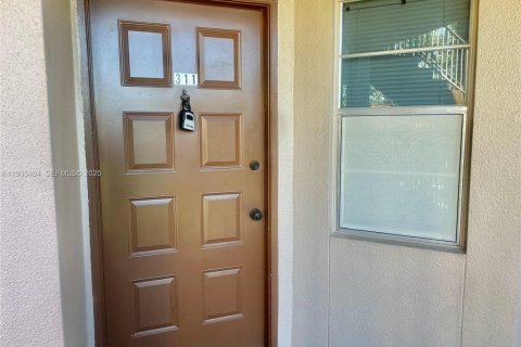 Condominio en venta en Pembroke Pines, Florida, 2 dormitorios, 102.19 m2 № 1993769 - foto 23