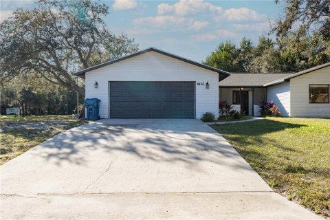 Casa en venta en Spring Hill, Florida, 3 dormitorios, 153.29 m2 № 1549272 - foto 1