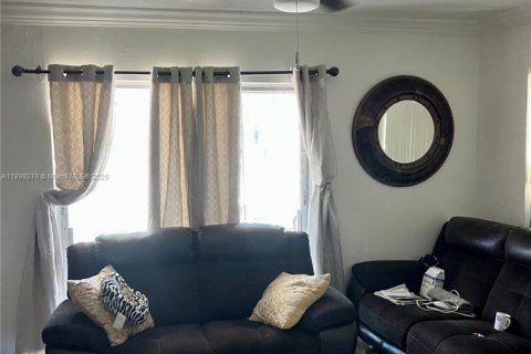 Купить кондоминиум в Хайалиа, Флорида 1 спальня, 47.01м2, № 1951197 - фото 4