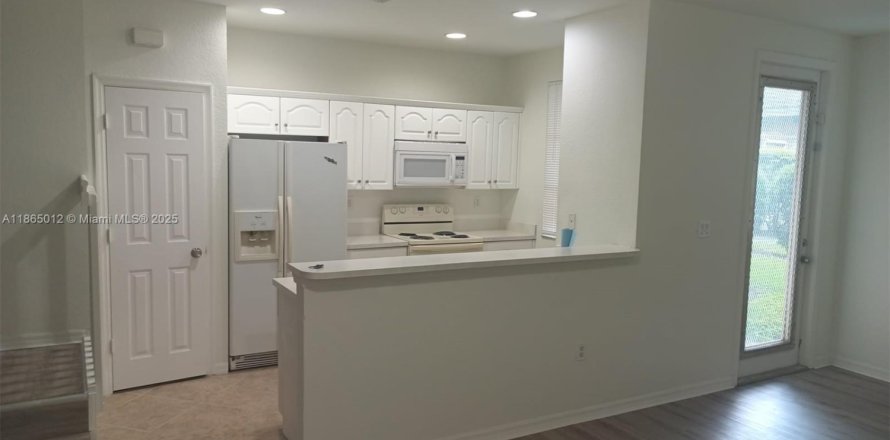 Touwnhouse à North Lauderdale, Floride 3 chambres, 118.91 m2 № 1893249