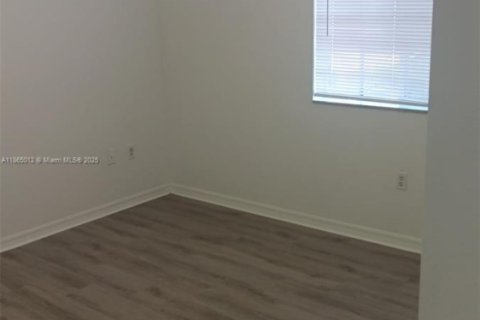 Adosado en alquiler en North Lauderdale, Florida, 3 dormitorios, 118.91 m2 № 1893249 - foto 10