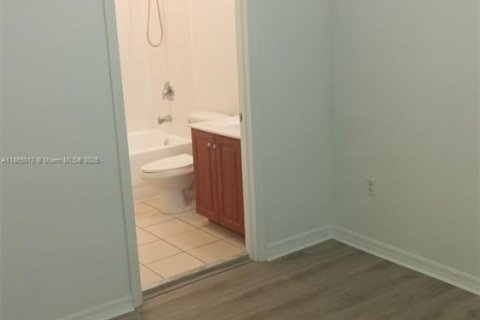 Adosado en alquiler en North Lauderdale, Florida, 3 dormitorios, 118.91 m2 № 1893249 - foto 11