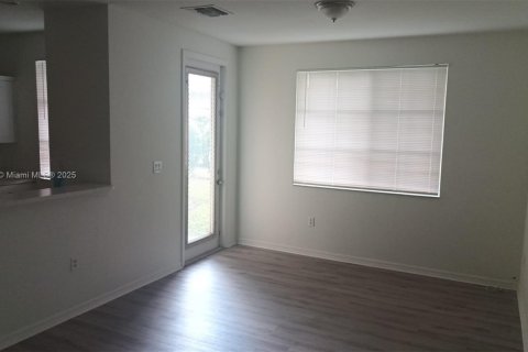 Adosado en alquiler en North Lauderdale, Florida, 3 dormitorios, 118.91 m2 № 1893249 - foto 13