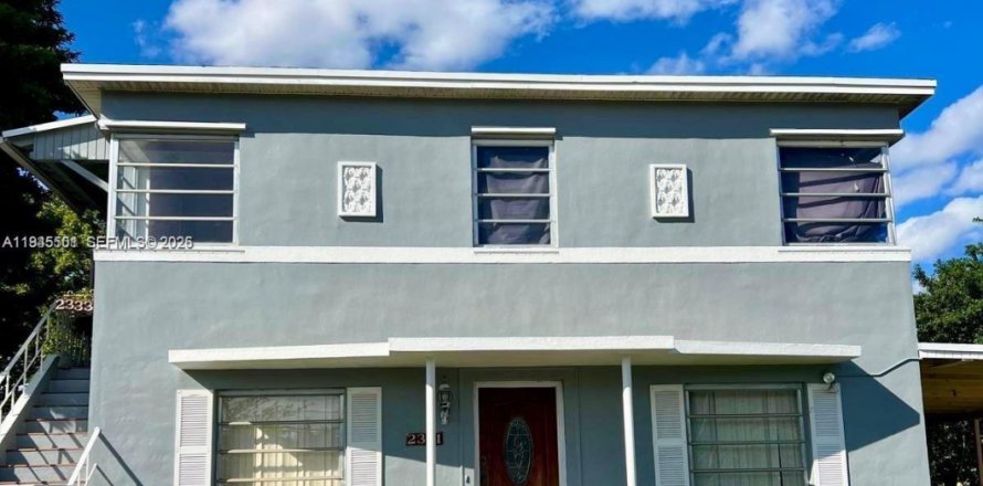 Propiedad comercial en Miami, Florida 206.24 m2 № 2003183