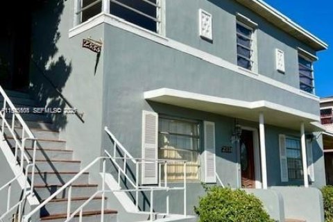 Propiedad comercial en venta en Miami, Florida, 206.24 m2 № 2003183 - foto 4