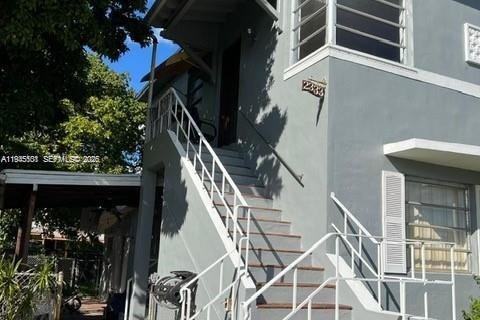 Propiedad comercial en venta en Miami, Florida, 206.24 m2 № 2003183 - foto 23