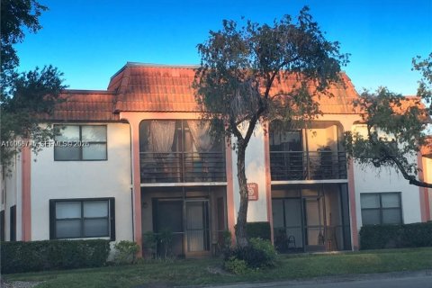 Condo in Miami, Florida, 2 bedrooms  № 2019793