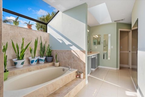 Villa ou maison à vendre à Orlando, Floride: 3 chambres, 204.2 m2 № 2152345 - photo 18