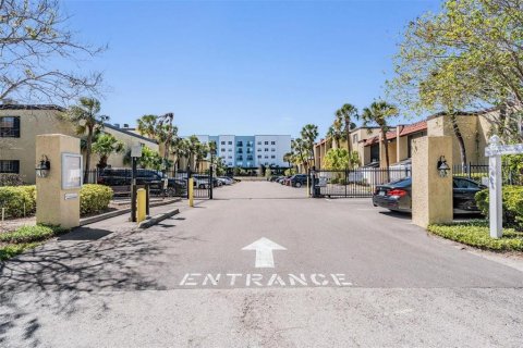 Condo in Tampa, Florida, 2 bedrooms  № 1581202 - photo 29