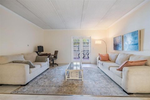 Condo in Tampa, Florida, 2 bedrooms  № 1581202 - photo 16