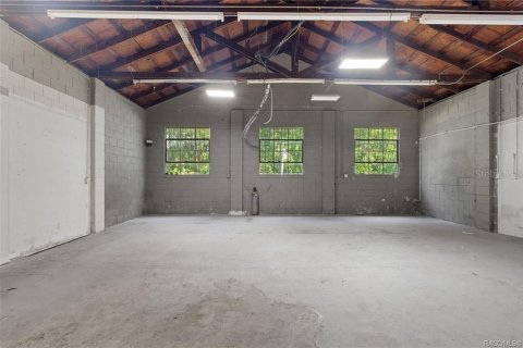 Propiedad comercial en venta en Floral City, Florida, 258.18 m2 № 2102048 - foto 19