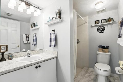House in Orlando, Florida 5 bedrooms, 274.34 sq.m. № 1746459 - photo 28