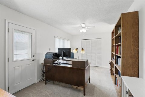 House in Orlando, Florida 5 bedrooms, 274.34 sq.m. № 1746459 - photo 30