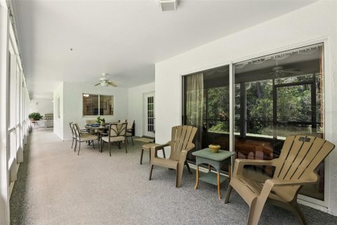 House in Orlando, Florida 5 bedrooms, 274.34 sq.m. № 1746459 - photo 14