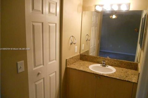 Copropriété à vendre à Aventura, Floride: 2 chambres, 117.99 m2 № 1968941 - photo 7