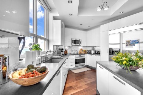 Купить кондоминиум в Майами, Флорида 3 спальни, 218.6м2, № 2048490 - фото 14