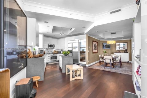 Купить кондоминиум в Майами, Флорида 3 спальни, 218.6м2, № 2048490 - фото 12