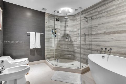 Купить кондоминиум в Майами, Флорида 3 спальни, 218.6м2, № 2048490 - фото 22