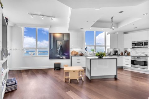 Купить кондоминиум в Майами, Флорида 3 спальни, 218.6м2, № 2048490 - фото 15