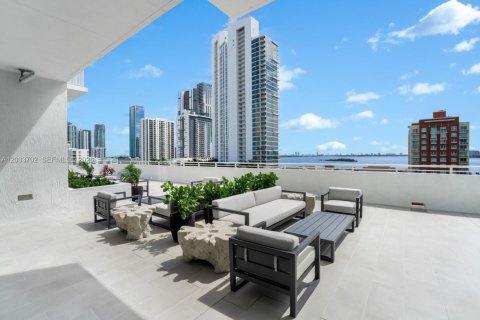 Appartement à louer à Miami, Floride: 2 chambres, 105.44 m2 № 2078024 - photo 20