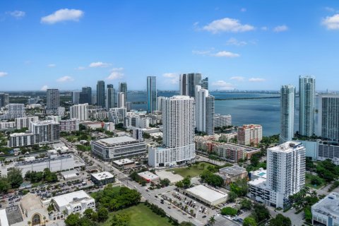 Appartement à Miami, Floride 2 chambres, 105.44 m2 № 2078024