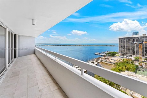 Copropriété à vendre à Miami, Floride: 2 chambres, 122.26 m2 № 1406139 - photo 24