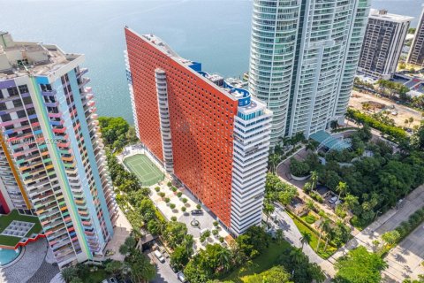 Copropriété à vendre à Miami, Floride: 2 chambres, 122.26 m2 № 1406139 - photo 27